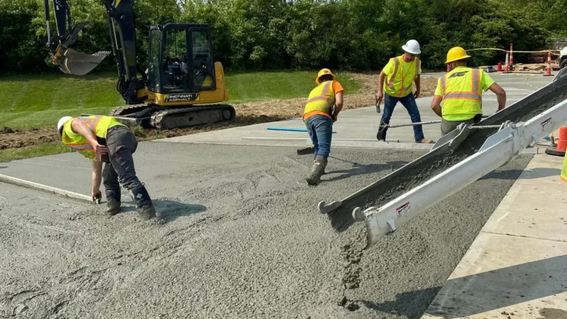 parking lot concrete services