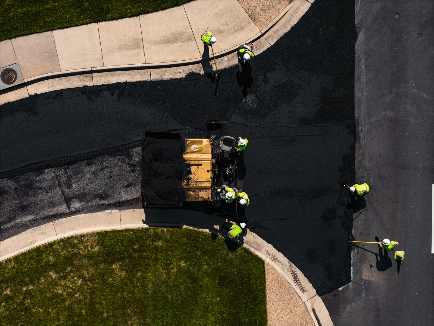 asphalt paving